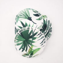 Lade das Bild in den Galerie-Viewer, waschbare Abschminkpads Palmenblätter aus Österreich von All Kinds of
