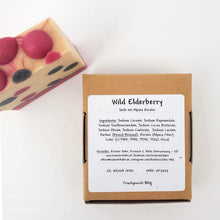 Lade das Bild in den Galerie-Viewer, Seife Wild Elderberry von Kräuter-Hahn aus Österreich
